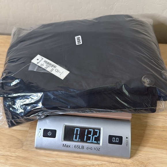 Madewell Linen-blend button-wrap midi dress in Black - Picture 12 of 12